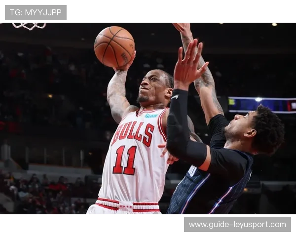 公牛压哨战胜勇士，季后赛首轮中德罗赞砍下47分，公牛赞助的比赛