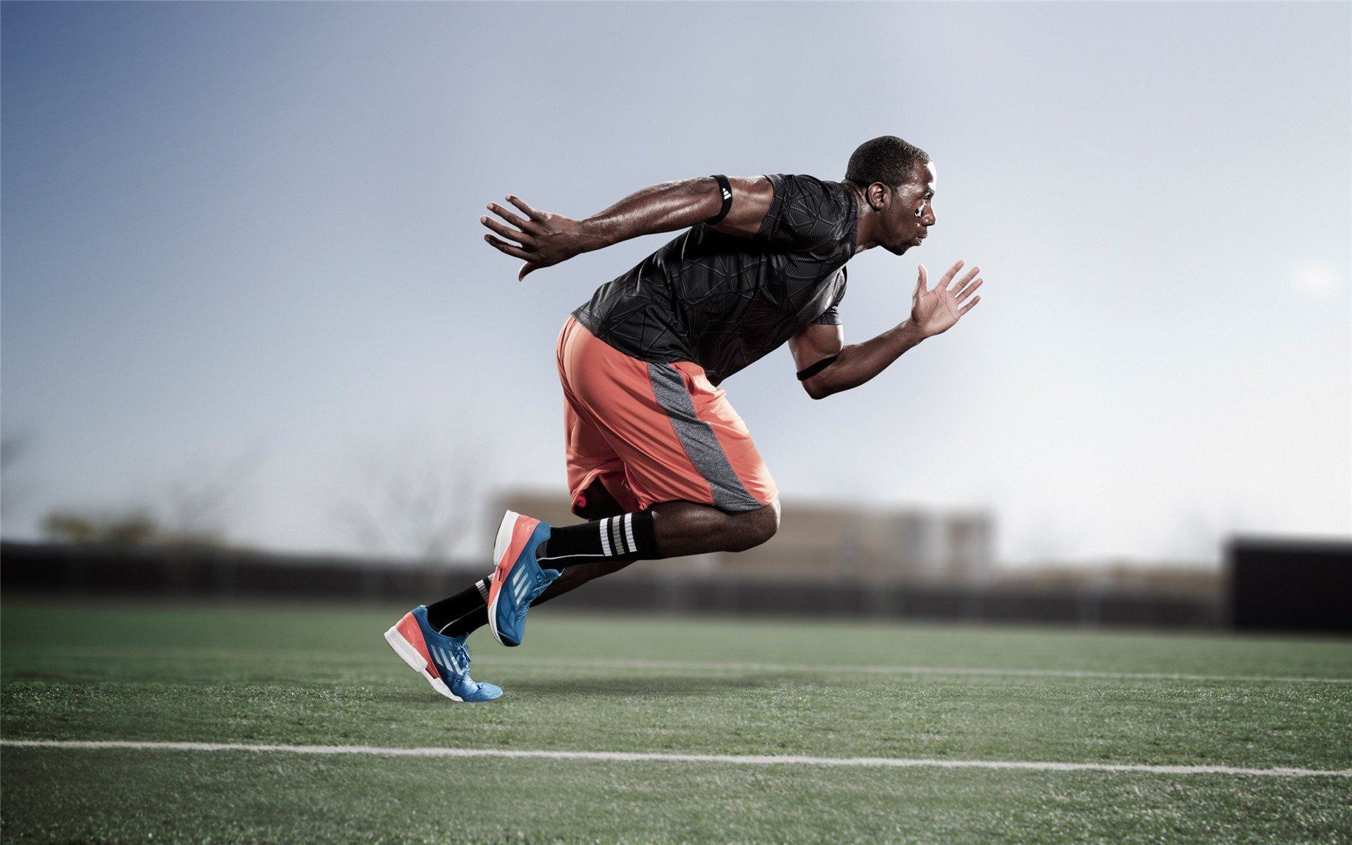 德甲闪耀明星：速度与力量的完美融合！，德甲冲刺速度